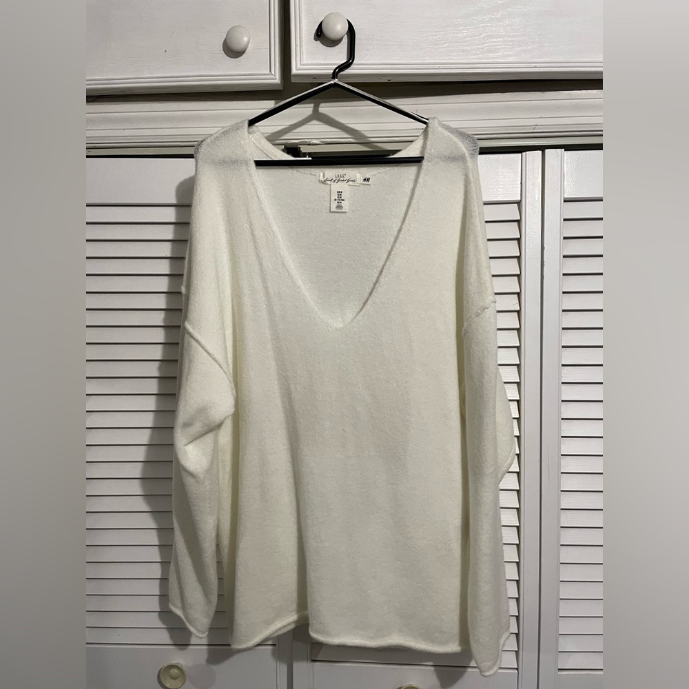 H&M oversized sweater size M